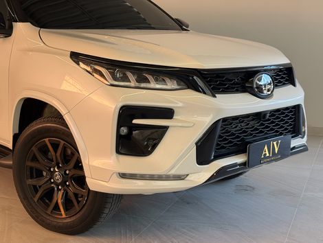 Toyota Hilux SW4 GRS 2.8 TB 4x4 Diesel Aut.