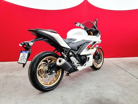 YAMAHA YZF R-3 World GP 60th ANINIVERSARY ED.