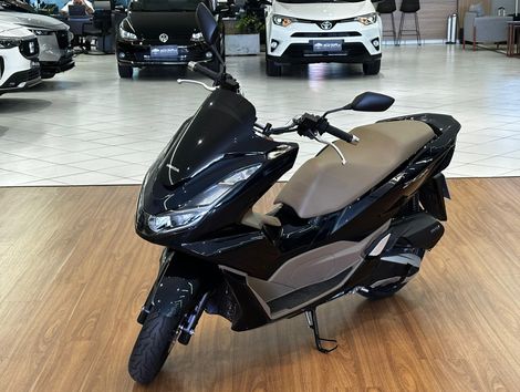 HONDA PCX 160 DLX