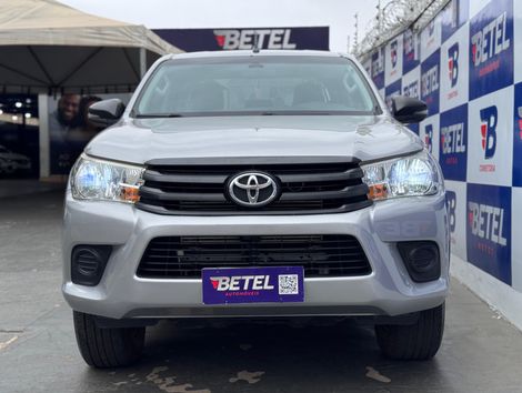 Toyota Hilux CD 4x4 2.8 Diesel Mec.