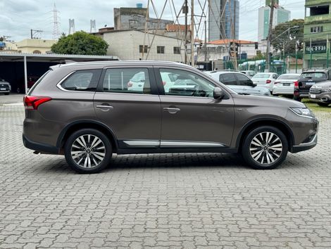 Mitsubishi OUTLANDER HPE-S 3.0 V6 4x4 5p Aut.