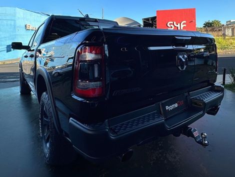 RAM 1500 REBEL 5.7 HEMI CD V8 4x4 Aut.