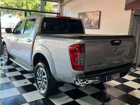 Nissan Frontier XE CD 4x4 2.3 Bi-TB Diesel Aut.