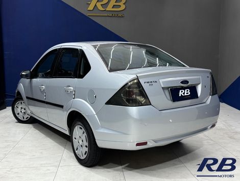 Ford Fiesta Sedan SE 1.6 8V Flex 4p