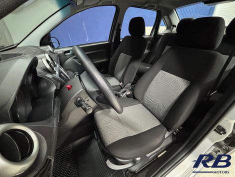 Ford Fiesta Sedan SE 1.6 8V Flex 4p