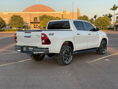 Toyota Hilux CD SRV 4x4 2.8 TDI Diesel Aut.