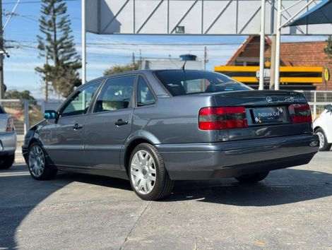 VOLKSWAGEN 2.0 GL 8V GASOLINA 4P MANUAL