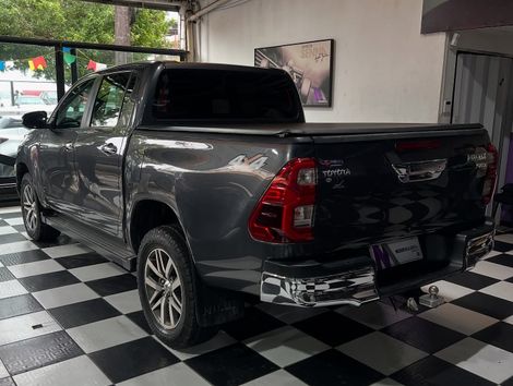 Toyota Hilux CD SRX 4x4 2.8 TDI 16V Diesel Aut.