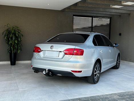 VolksWagen JETTA Comfortline 2.0 T.Flex 8V 4p Tipt.