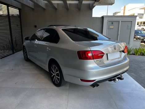 VolksWagen JETTA Comfortline 2.0 T.Flex 8V 4p Tipt.