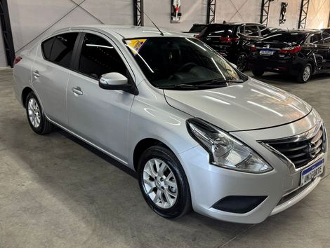 Nissan VERSA SV 1.6 16V FlexStart 4p Aut.