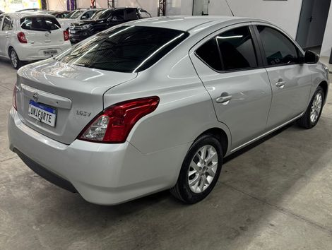 Nissan VERSA SV 1.6 16V FlexStart 4p Aut.