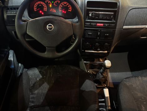 Fiat Palio HLX 1.8 mpi Flex 8V 4p