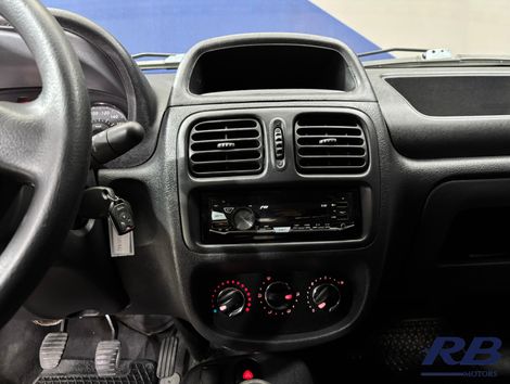 Renault Clio Authentique 1.0/1.0 Hi-Power 16V 3p