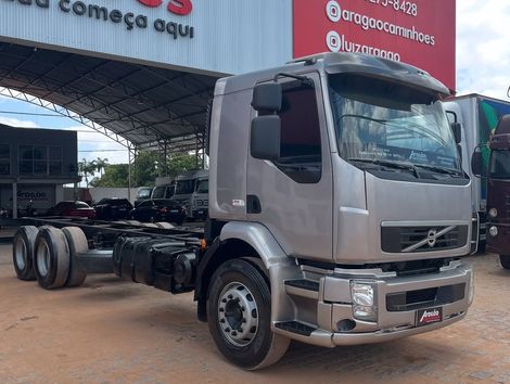 VOLVO VM 270 6x2 2p (diesel) (E5)