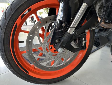 KTM 390