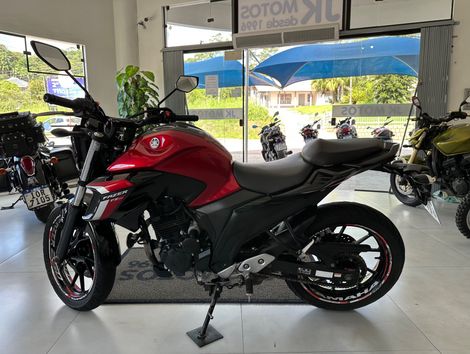 YAMAHA Fazer 250