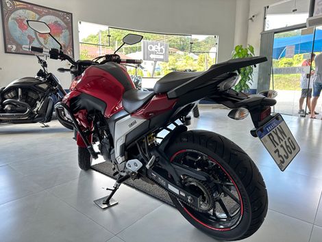 YAMAHA Fazer 250