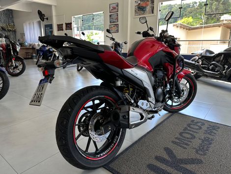 YAMAHA Fazer 250