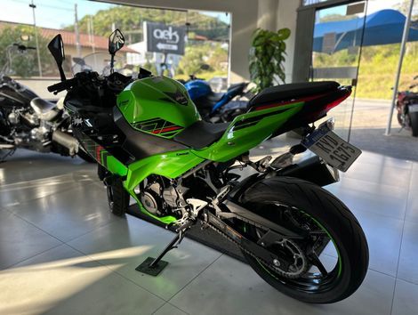 KAWASAKI 400