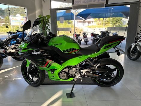 KAWASAKI 400