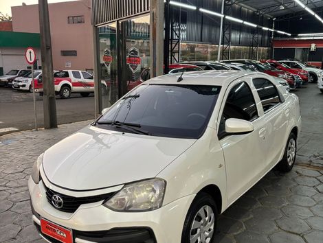 Toyota ETIOS X Sedan 1.5 Flex 16V 4p Mec.