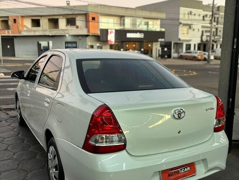 Toyota ETIOS X Sedan 1.5 Flex 16V 4p Mec.