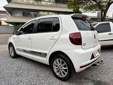 VolksWagen Fox Rock in Rio 1.6 Mi Total Flex 8V 5p