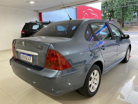 Peugeot 307 Feline 2.0/2.0 Flex 16V 5p Mec.
