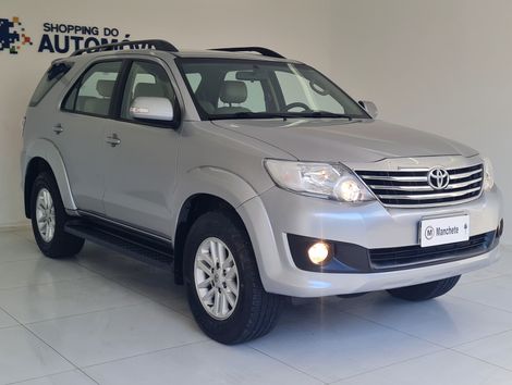 Toyota Hilux SW4 SR 4x2 2.7/ 2.7 Flex 16V Aut.