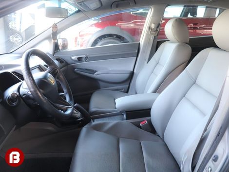 Honda Civic Sedan LXS 1.8/1.8 Flex 16V Aut. 4p