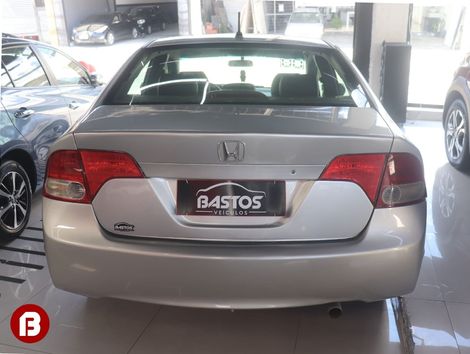 Honda Civic Sedan LXS 1.8/1.8 Flex 16V Aut. 4p