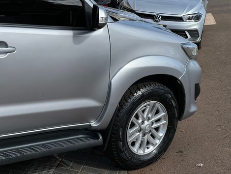 Toyota Hilux SW4 SRV D4-D 4x4 3.0 TDI Dies. Aut