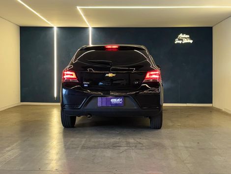Chevrolet ONIX HATCH LT 1.0 8V FlexPower 5p Mec.