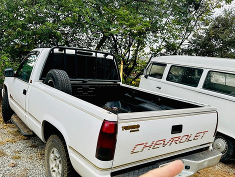 Chevrolet Silverado DLX 4.2 Diesel
