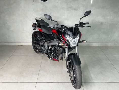 BAJAJ DOMINAR 160