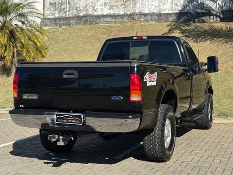 Ford F-250 XLT 3.9 4x4 TB Diesel