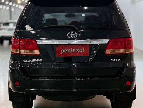 Toyota Hilux SW4 SRV D4-D 4x4 3.0 TDI Dies. Aut