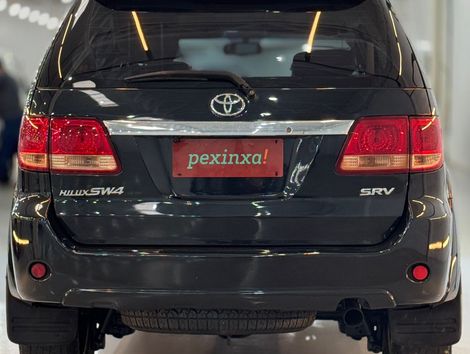 Toyota Hilux SW4 SRV D4-D 4x4 3.0 TDI Dies. Aut