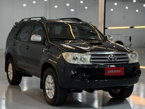 Toyota Hilux SW4 SRV D4-D 4x4 3.0 TDI Dies. Aut