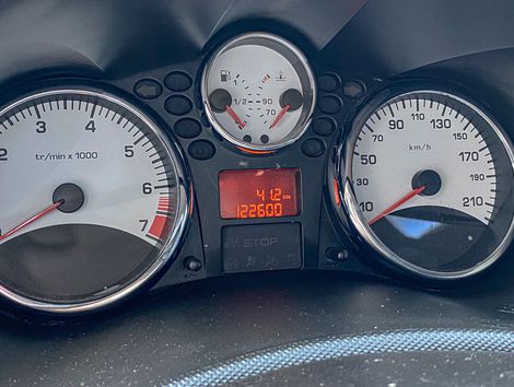 Peugeot 207 Sedan Passion XR 1.4 Flex 8V 4p