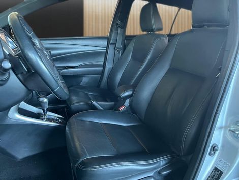 Toyota YARIS XLS Connect 1.5 Flex 16V 5p Aut.