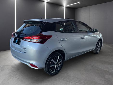 Toyota YARIS XLS Connect 1.5 Flex 16V 5p Aut.