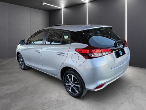 Toyota YARIS XLS Connect 1.5 Flex 16V 5p Aut.