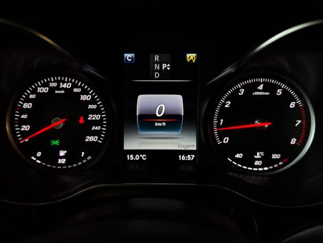 Mercedes C-180 CGI Coupe Avant. 1.6 TB 16V Aut.