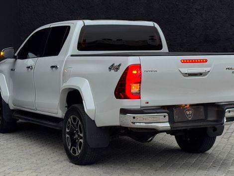 Toyota Hilux CD SRX 4x4 2.8 TDI 16V Diesel Aut.