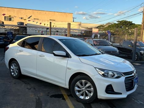Chevrolet ONIX SEDAN Plus LT 1.0 12V Flex 4p Mec.