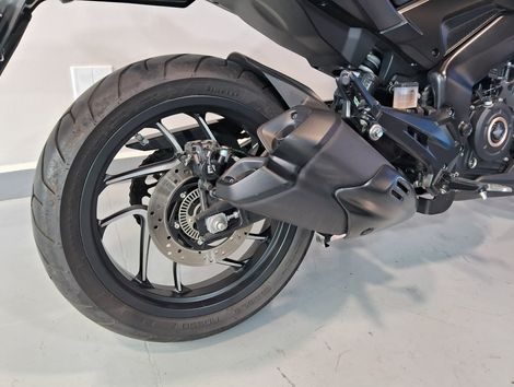 BAJAJ DOMINAR 400 