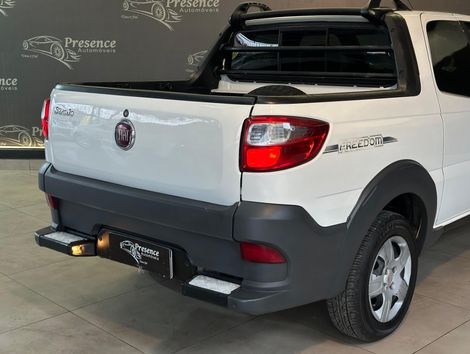 Fiat Strada Freedom 1.4 Flex 8V CD