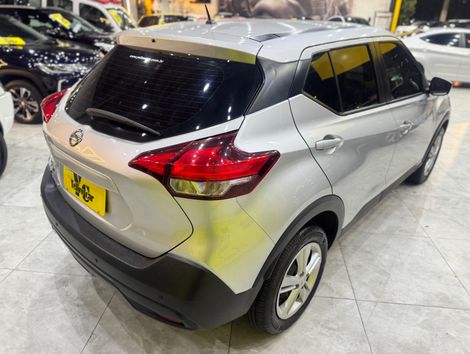 Nissan KICKS Active S 1.6 16V Flex Aut.